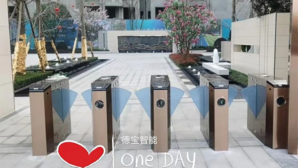 門禁閘機生產(chǎn)廠家誰家的好？哪個廠家更專業(yè)？