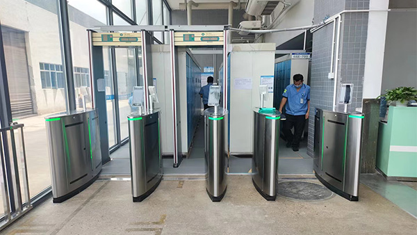 閘機的基本組成部分是哪些？