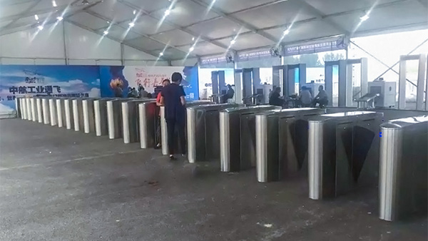 閘機基本組成部分有哪些？